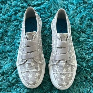 Cute slip on distressed star pattern by Blowfish